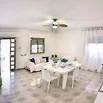 بيت للعطل Emozione Mare